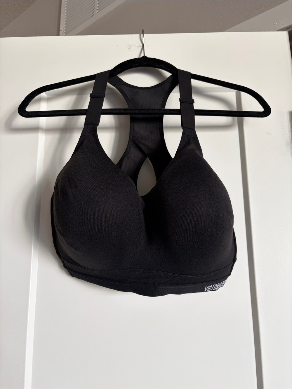 Incredible By Victoria Secret Sport Size 38ddd Maximum Support And Shape View 2